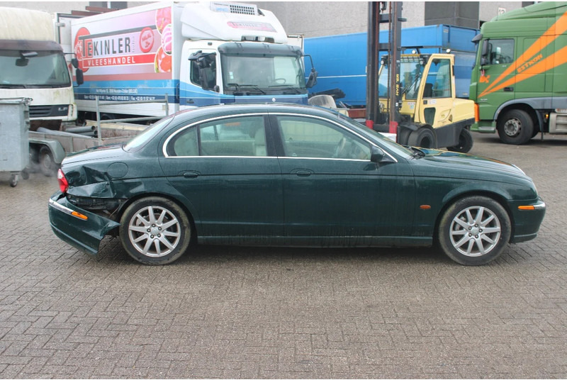 Jaguar S-TYPE 3.0 V6 EXECUTIVE +EURO 3 - Sedan: picture 4 Jaguar S-TYPE 3.0 V6 EXECUTIVE +EURO 3 - Sedan: picture 4