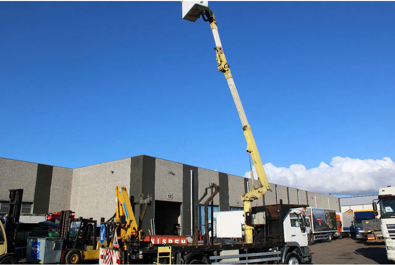 MAN 14.224 + EURO 2 + PTO + CRANE EFFER 95 - Crane truck: picture 5 MAN 14.224 + EURO 2 + PTO + CRANE EFFER 95 - Crane truck: picture 5