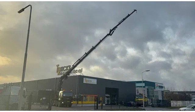 MAN TGA 41.430 + HIAB 800 6x + 5x JIB WINCH + 8X4 + REMOTE - Crane truck: picture 3 MAN TGA 41.430 + HIAB 800 6x + 5x JIB WINCH + 8X4 + REMOTE - Crane truck: picture 3