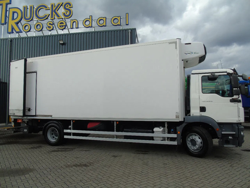 MAN TGM 18.250 + carrier supra 850euro 6 + lift + 19T - Refrigerator truck: picture 4 MAN TGM 18.250 + carrier supra 850euro 6 + lift + 19T - Refrigerator truck: picture 4