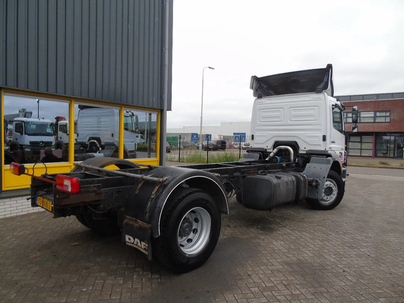 Mercedes-Benz Axor 1824 + EURO 5 + 18T + ENGINE HYDROLIC SYSTEM - Cab chassis truck: picture 3 Mercedes-Benz Axor 1824 + EURO 5 + 18T + ENGINE HYDROLIC SYSTEM - Cab chassis truck: picture 3