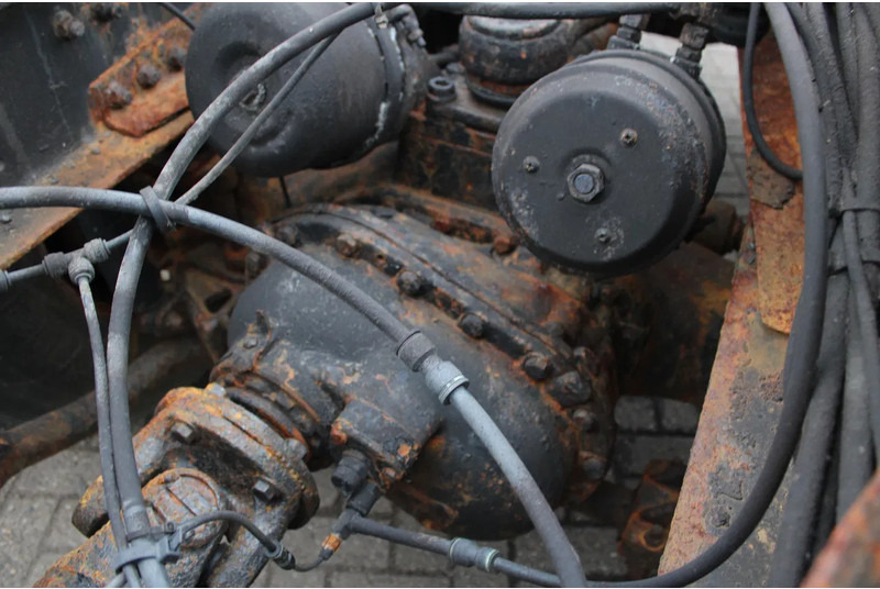 Tractor unit MAN F 26.364 + 6X4 + BIG AXLE + EURO 2 + MANUAL: picture 15 Tractor unit MAN F 26.364 + 6X4 + BIG AXLE + EURO 2 + MANUAL: picture 15