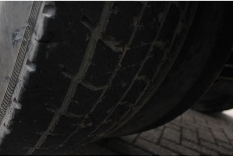 Tractor unit MAN F 26.364 + 6X4 + BIG AXLE + EURO 2 + MANUAL: picture 18 Tractor unit MAN F 26.364 + 6X4 + BIG AXLE + EURO 2 + MANUAL: picture 18