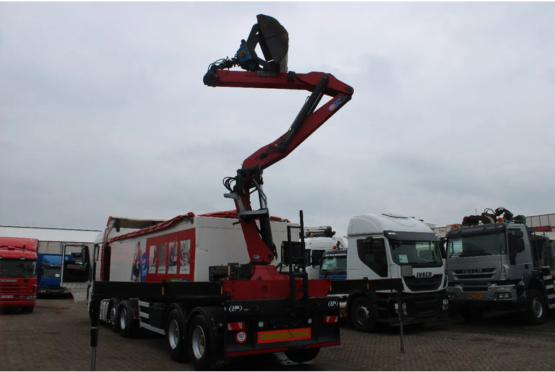 MAN TGX 26.460 6x2 + AJK HMF 2243Z + remote +/ lift - lenk + AJK HMF 2243Z + remote - Tractor unit: picture 4 MAN TGX 26.460 6x2 + AJK HMF 2243Z + remote +/ lift - lenk + AJK HMF 2243Z + remote - Tractor unit: picture 4