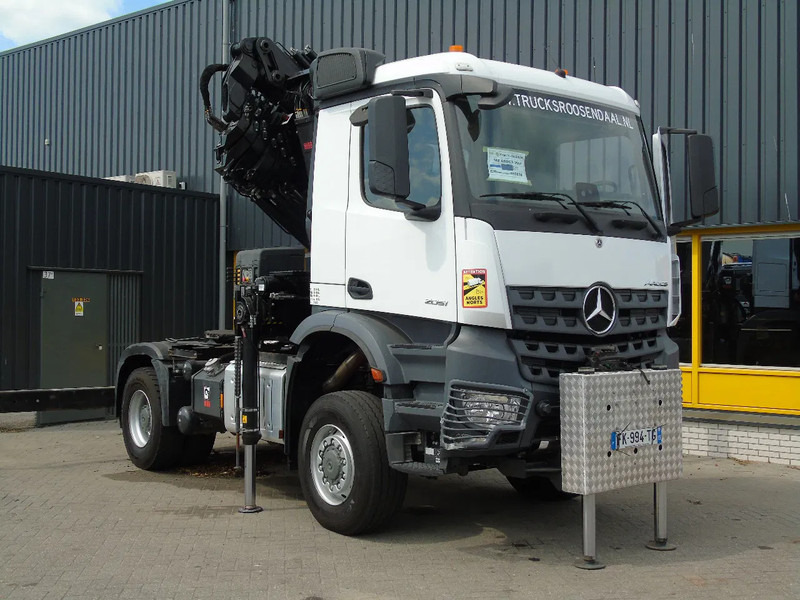 Mercedes-Benz Arocs 2051 + 4X4 + HIAB 302 E6 / JIB 70 X 4 + 10 EXTENTSIONS (512hours) - Tractor unit: picture 5 Mercedes-Benz Arocs 2051 + 4X4 + HIAB 302 E6 / JIB 70 X 4 + 10 EXTENTSIONS (512hours) - Tractor unit: picture 5