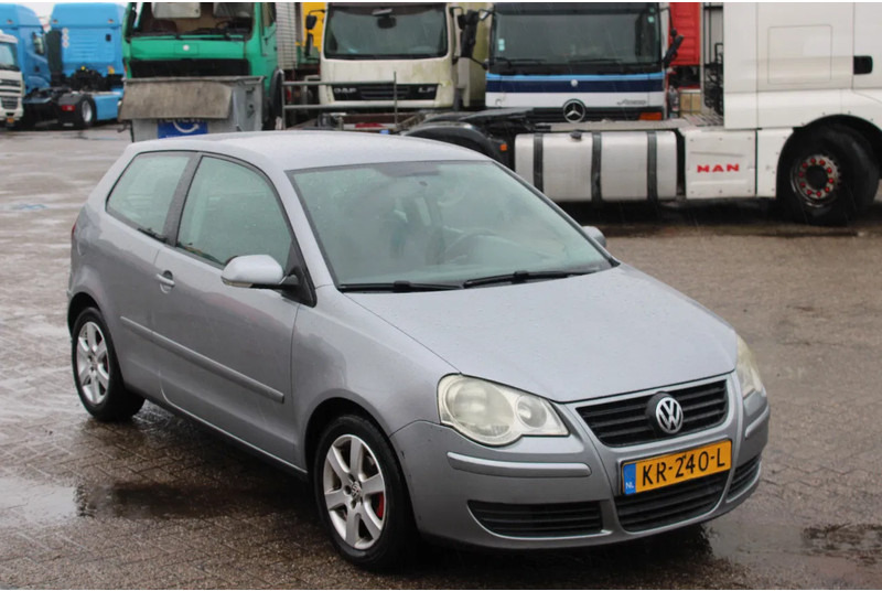 Volkswagen Polo + manual + 1.2 benzine - Car: picture 3 Volkswagen Polo + manual + 1.2 benzine - Car: picture 3