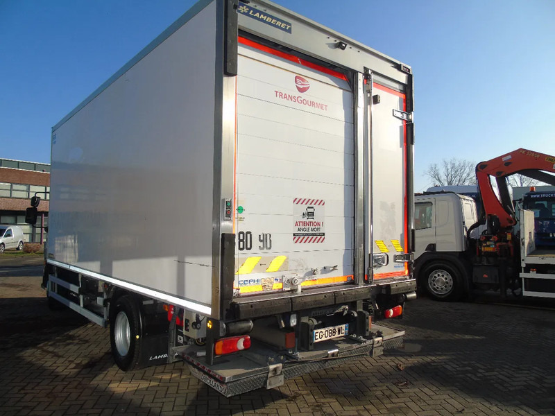 Volvo FL 14.210 + ATP/FRC + CARRIER + LIFT - Refrigerator truck: picture 4 Volvo FL 14.210 + ATP/FRC + CARRIER + LIFT - Refrigerator truck: picture 4