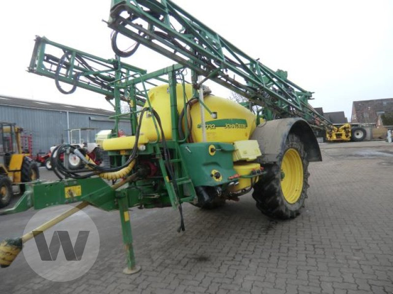 John Deere TRSP 732 - Trailed sprayer: picture 1 John Deere TRSP 732 - Trailed sprayer: picture 1