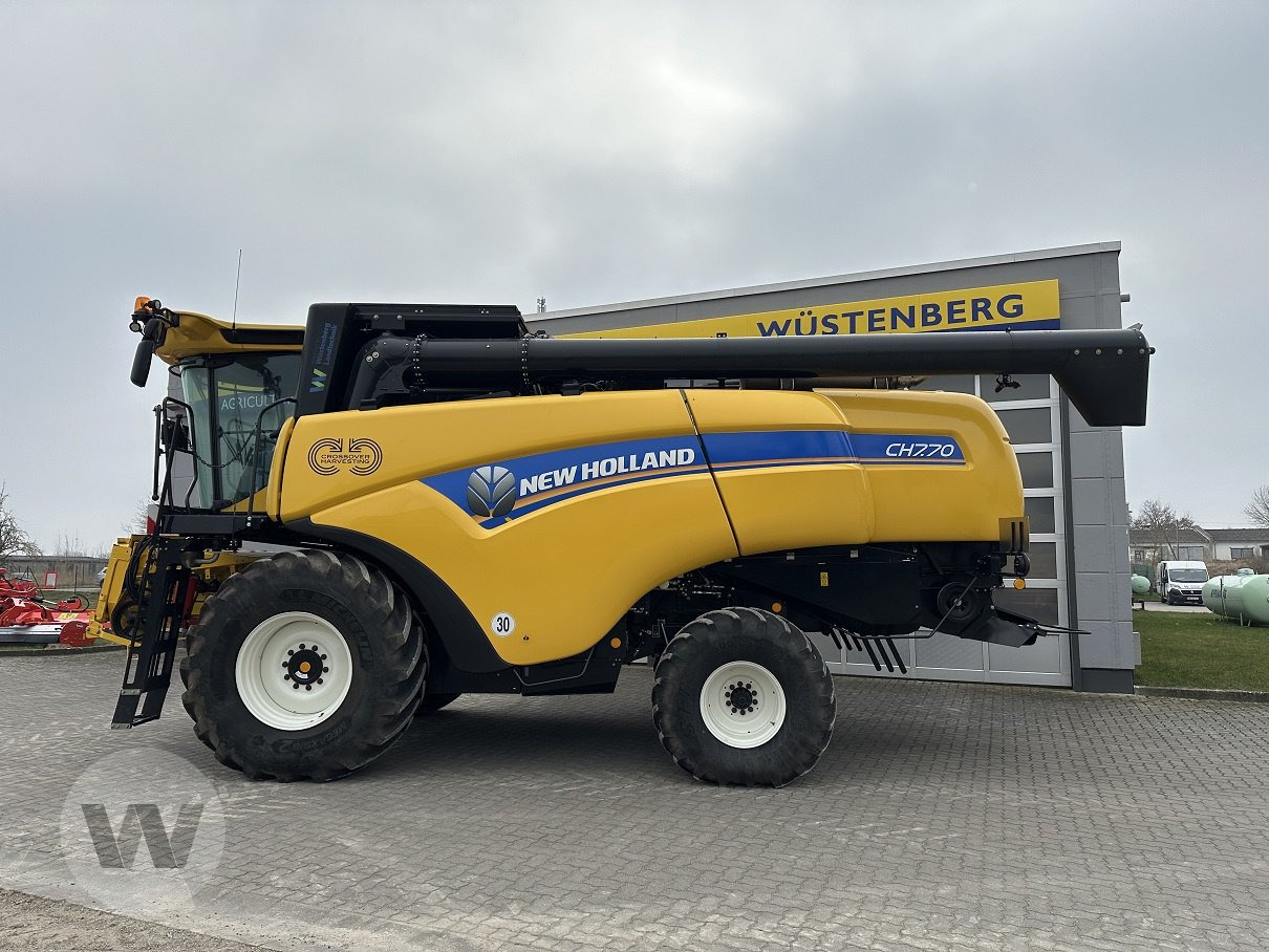 New Holland CH 7.70 - Combine harvester: picture 2 New Holland CH 7.70 - Combine harvester: picture 2