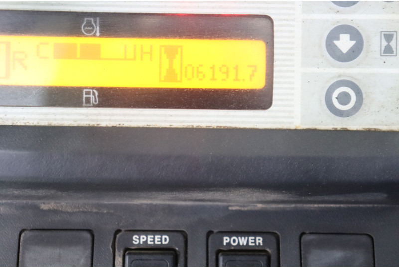 Nissan U1D2A20LQ - LPG forklift: picture 2 Nissan U1D2A20LQ - LPG forklift: picture 2