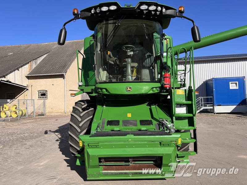 John Deere W550 - Combine harvester: picture 4 John Deere W550 - Combine harvester: picture 4
