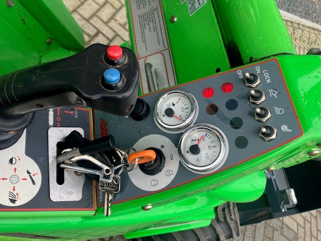 Compact loader AVANT 420 loader: picture 9 Compact loader AVANT 420 loader: picture 9