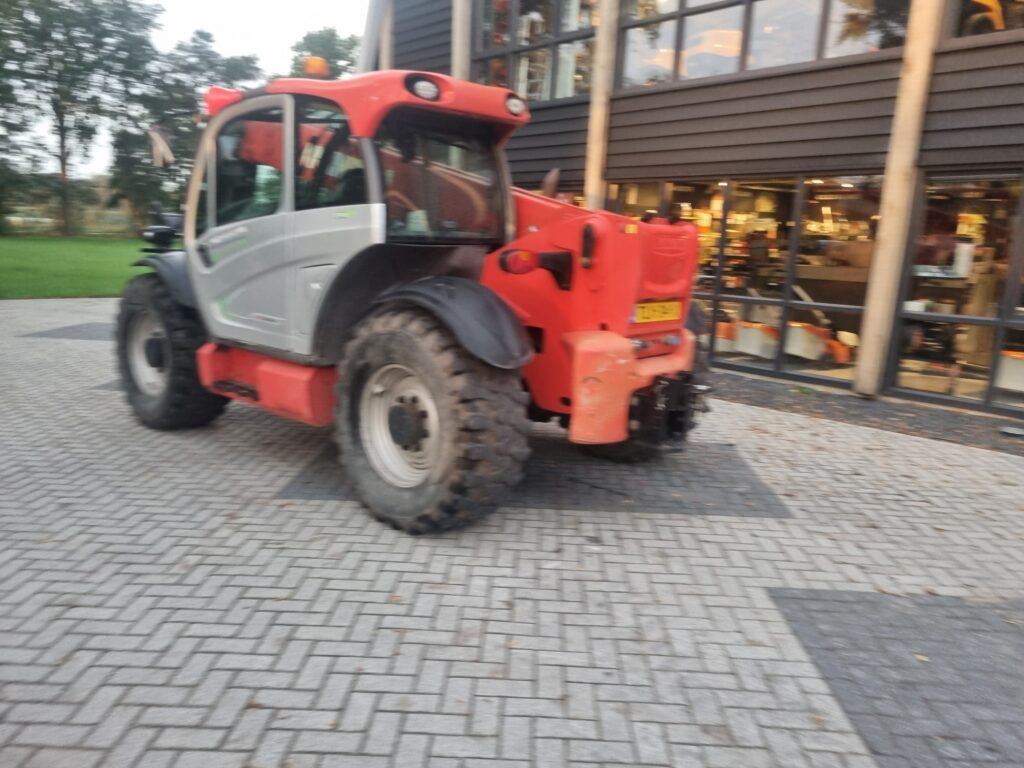 MANITOU MLT 840-137 - Telescopic handler: picture 4 MANITOU MLT 840-137 - Telescopic handler: picture 4