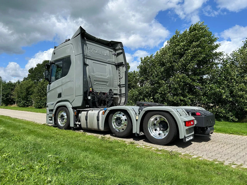Scania R560 6x2/4 LB | 2023 | FULL AIR | RETARDER | PARK COOLER - Tractor unit: picture 3 Scania R560 6x2/4 LB | 2023 | FULL AIR | RETARDER | PARK COOLER - Tractor unit: picture 3