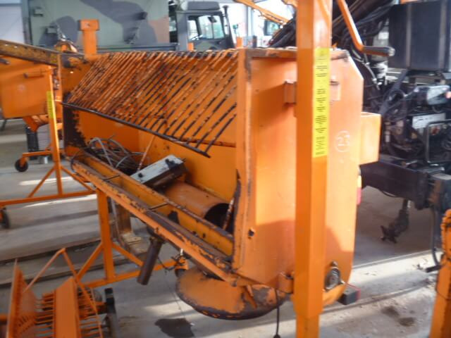 Unimog Salzstreuer Gmeiner 90WA - Sand/ Salt spreader: picture 3 Unimog Salzstreuer Gmeiner 90WA - Sand/ Salt spreader: picture 3