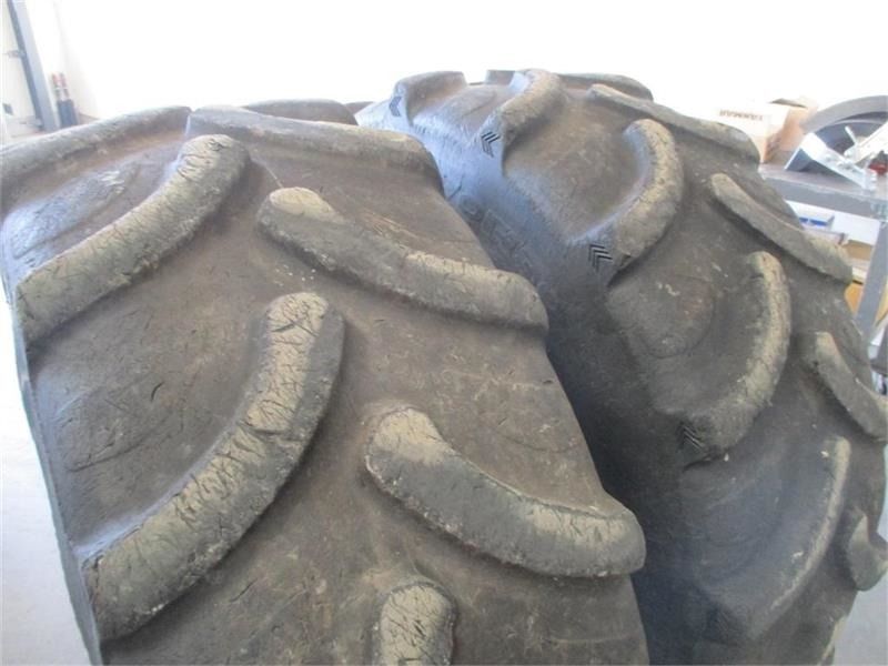 Alliance 480/70R30 Prisen er for 2 stk - Tire for Municipal/ Special vehicle: picture 1 Alliance 480/70R30 Prisen er for 2 stk - Tire for Municipal/ Special vehicle: picture 1