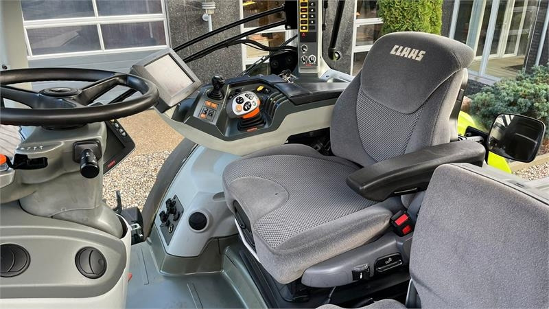 Claas Axion 930 CMatic Med næsten nye dæk, frontlift og - Farm tractor: picture 5 Claas Axion 930 CMatic Med næsten nye dæk, frontlift og - Farm tractor: picture 5