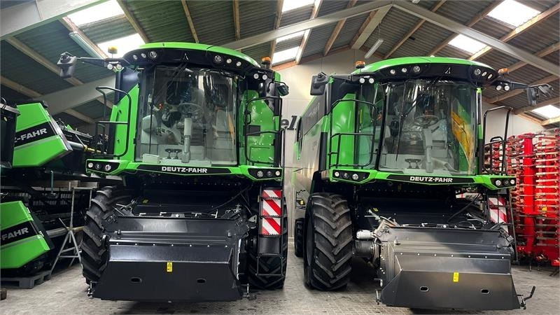 Deutz-fahr 7206 With 24feed - 7.2m header. New and unused Com - Combine harvester: picture 2 Deutz-fahr 7206 With 24feed - 7.2m header. New and unused Com - Combine harvester: picture 2