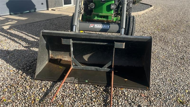 John Deere 2850 Med frontlæsser  - Farm tractor: picture 4 John Deere 2850 Med frontlæsser  - Farm tractor: picture 4