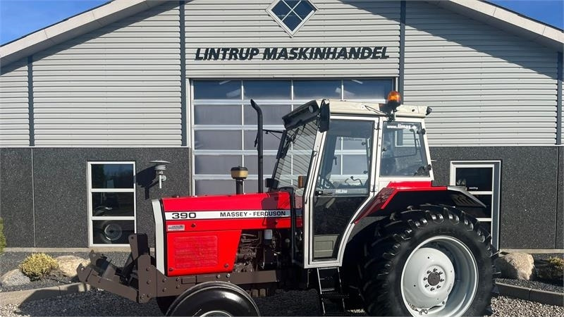 Massey Ferguson 390 HiLine med frontlift - Farm tractor: picture 1 Massey Ferguson 390 HiLine med frontlift - Farm tractor: picture 1