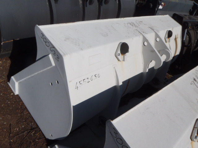 CNH Unknown - - Loader bucket: picture 2 CNH Unknown - - Loader bucket: picture 2
