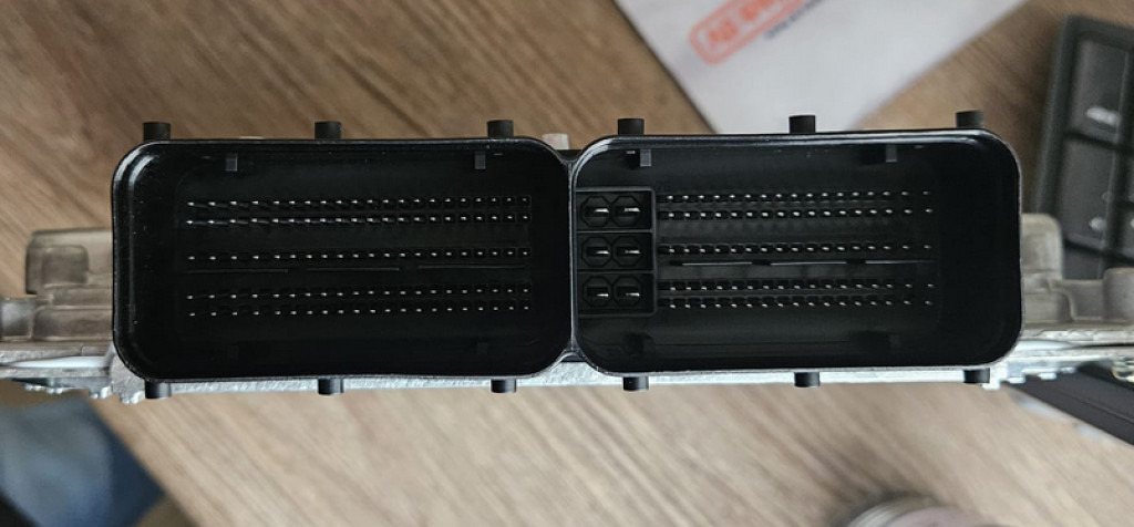 Case KBH16880 - 48011605 - ECU for Construction machinery: picture 2 Case KBH16880 - 48011605 - ECU for Construction machinery: picture 2