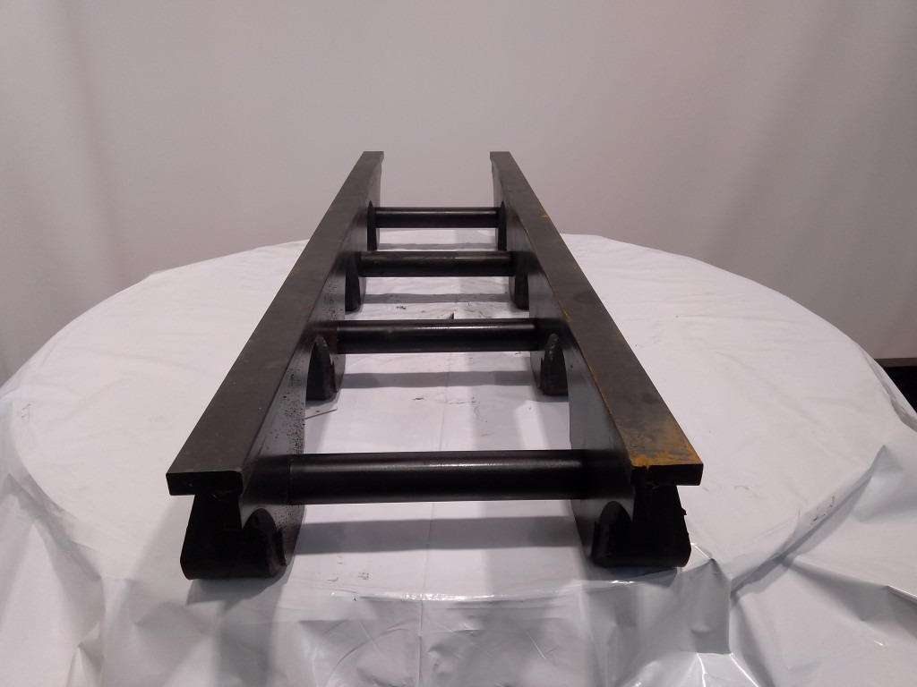 Caterpillar 3241003 - Track for Construction machinery: picture 2 Caterpillar 3241003 - Track for Construction machinery: picture 2