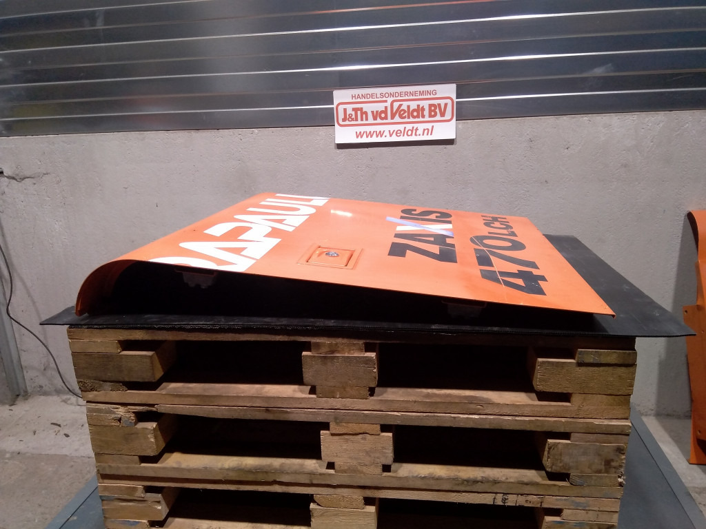 Hitachi ZX470LCH-5B - - Door and parts for Construction machinery: picture 1 Hitachi ZX470LCH-5B - - Door and parts for Construction machinery: picture 1