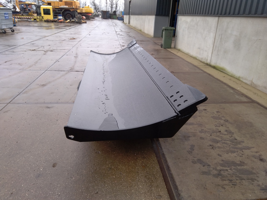 New Holland 76093764 - Blade for Bulldozer: picture 2 New Holland 76093764 - Blade for Bulldozer: picture 2