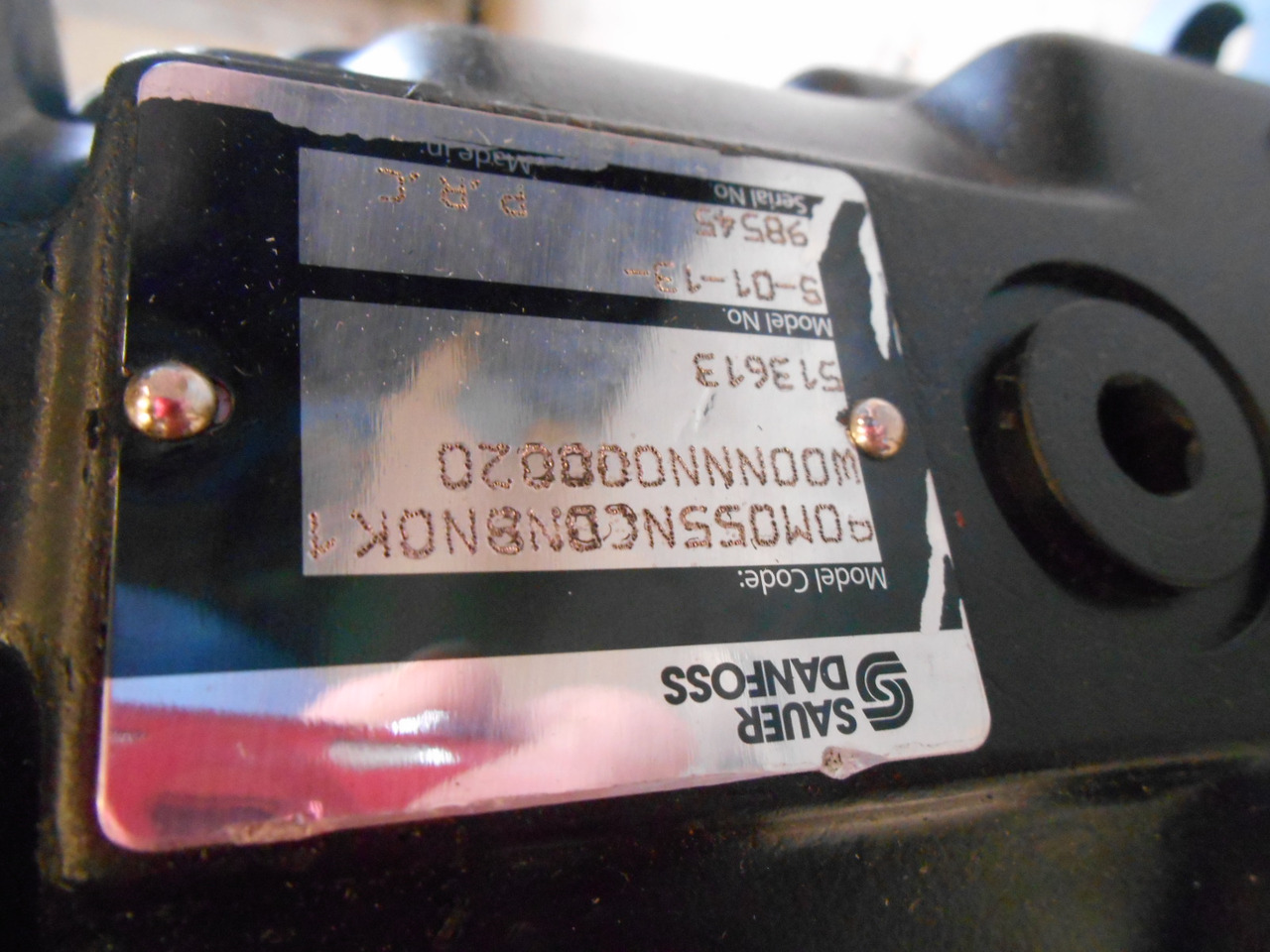 New Holland ND103371 - 1498625 - Hydraulic pump for Construction machinery: picture 2 New Holland ND103371 - 1498625 - Hydraulic pump for Construction machinery: picture 2