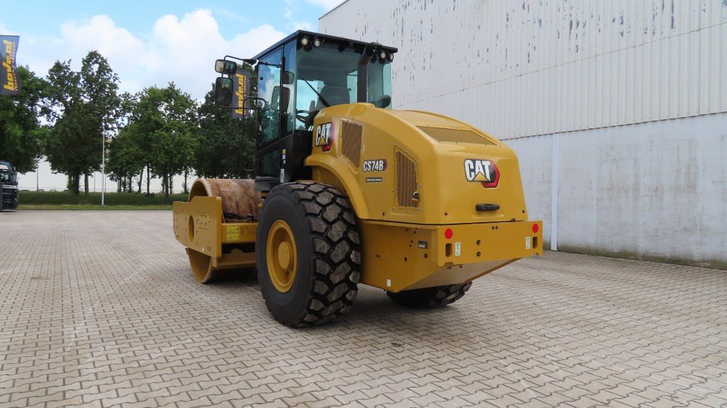 Caterpillar CS 74 B - Compactor: picture 4 Caterpillar CS 74 B - Compactor: picture 4