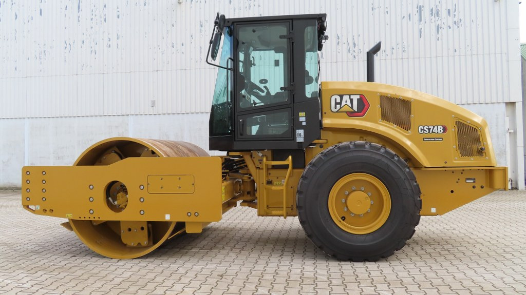 Caterpillar CS 74 B - Compactor: picture 5 Caterpillar CS 74 B - Compactor: picture 5