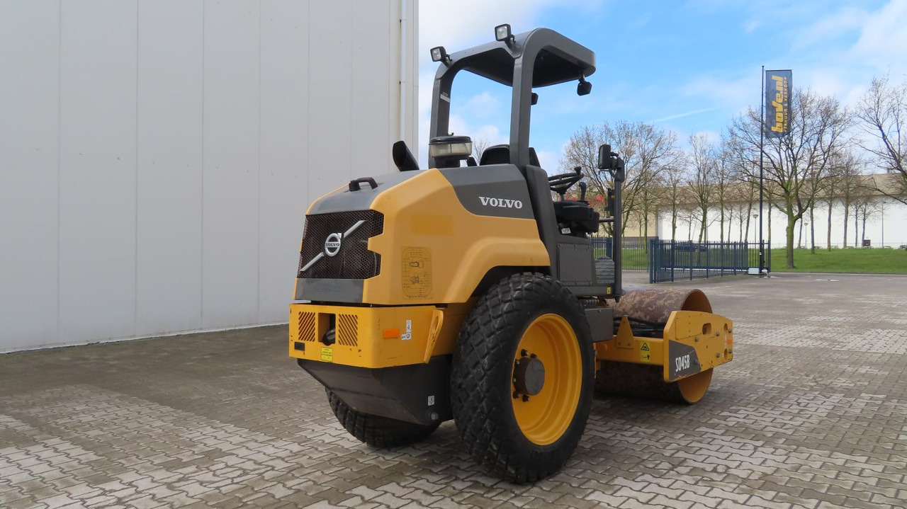 Volvo SD 45 B - Compactor: picture 2 Volvo SD 45 B - Compactor: picture 2