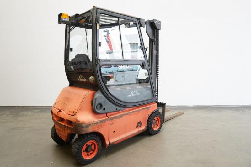 Linde E 16 P 335-02 - Electric forklift: picture 2 Linde E 16 P 335-02 - Electric forklift: picture 2