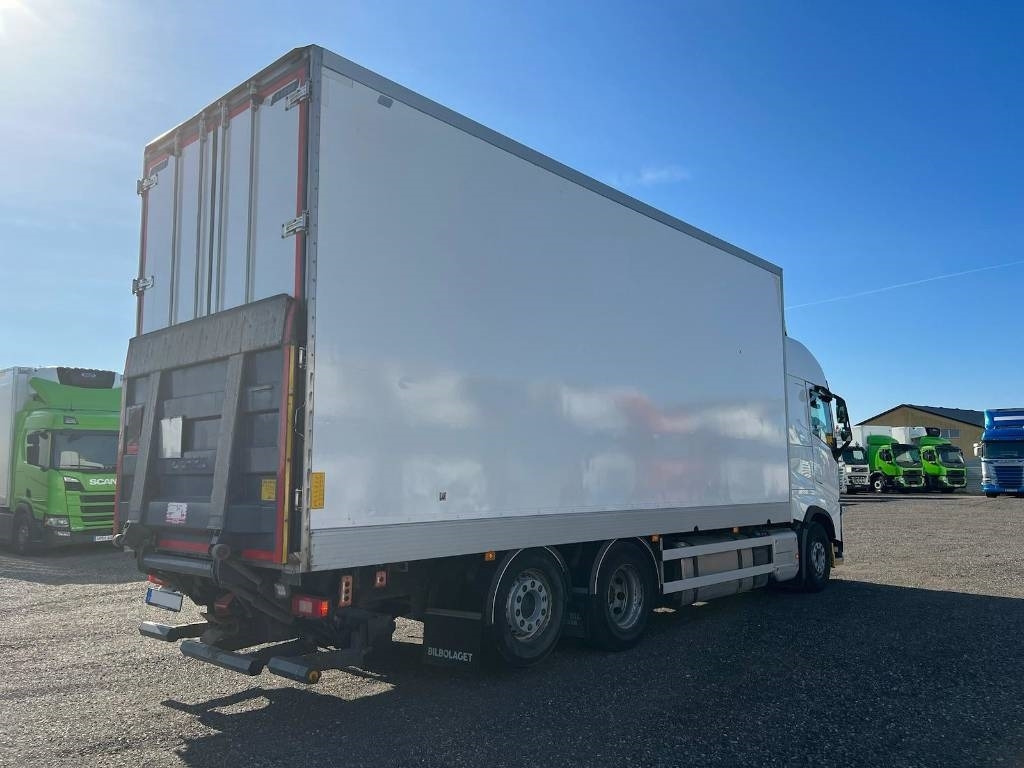 Volvo FH500 6*2 serie 2032 - Box truck: picture 3 Volvo FH500 6*2 serie 2032 - Box truck: picture 3