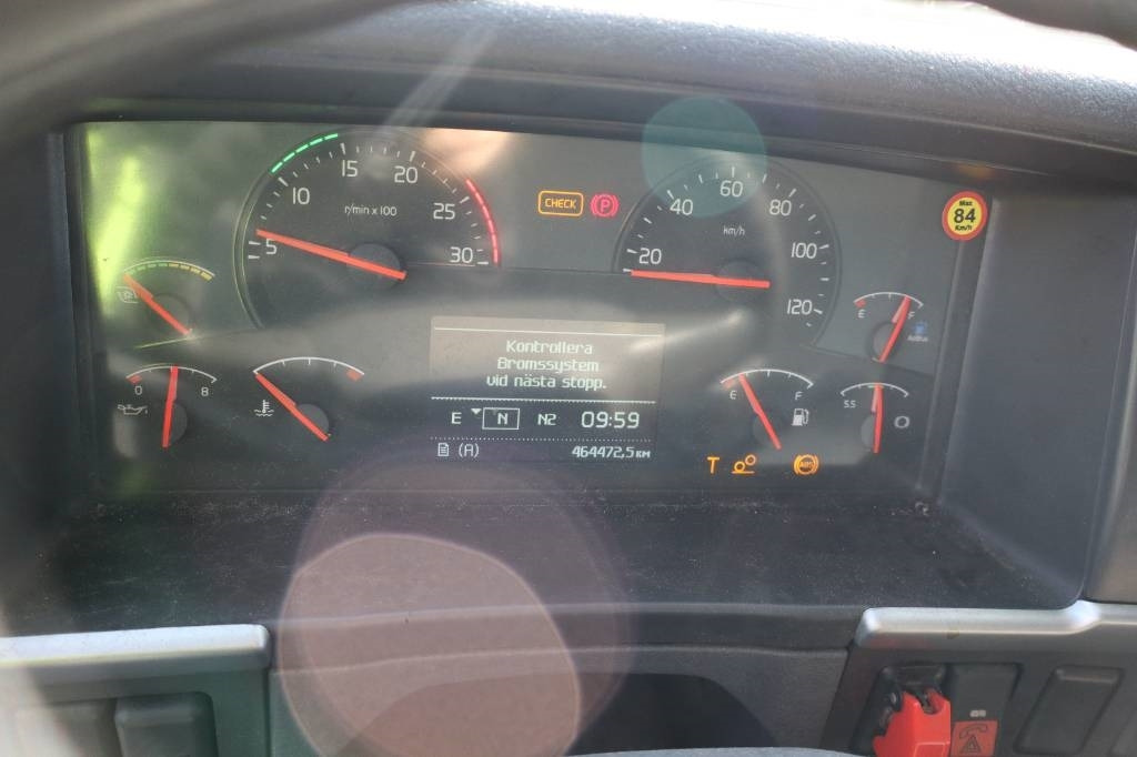 Volvo FM 6*2 serie 8310 - Refrigerator truck: picture 5 Volvo FM 6*2 serie 8310 - Refrigerator truck: picture 5