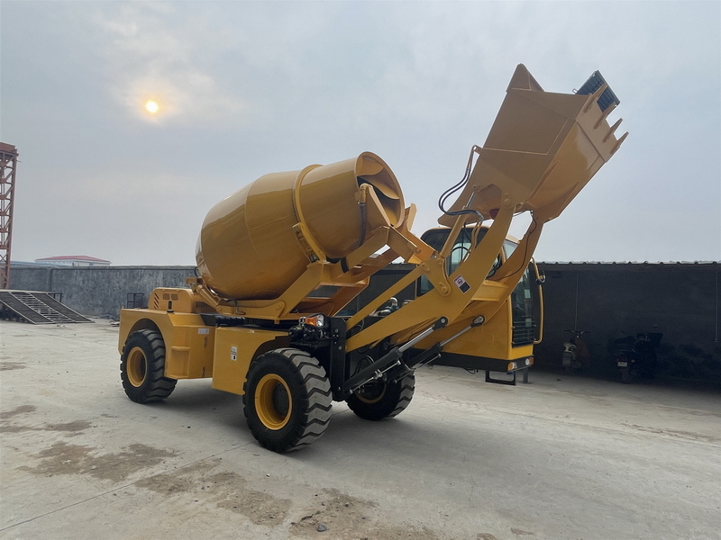 New Concrete mixer truck QINGDAO PROMISING 3.5CBM Concrete Mixer Truck with Self-Loading Bucket CML350: picture 6