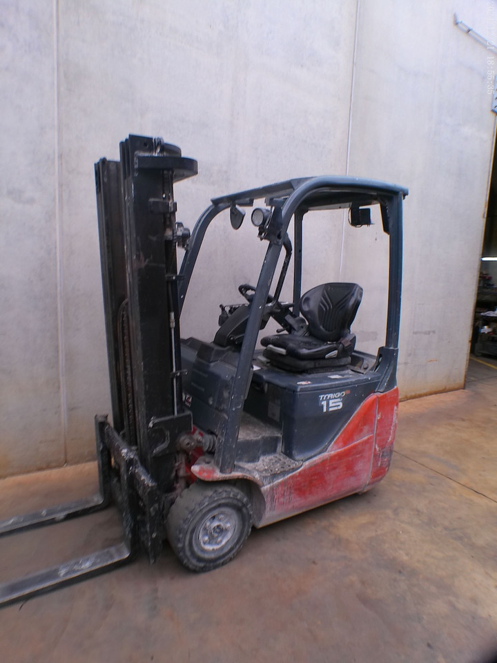 Toyota 8FBE15T - Electric forklift: picture 3 Toyota 8FBE15T - Electric forklift: picture 3