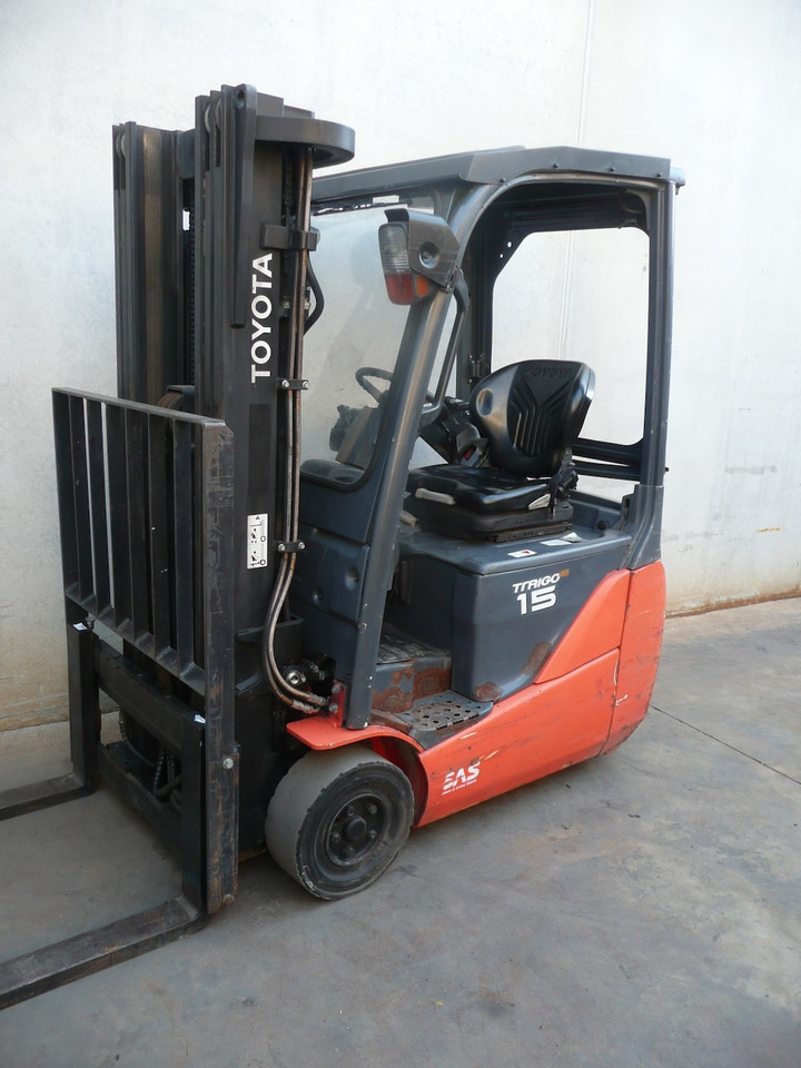 Toyota 8FBE15T - Electric forklift: picture 3 Toyota 8FBE15T - Electric forklift: picture 3