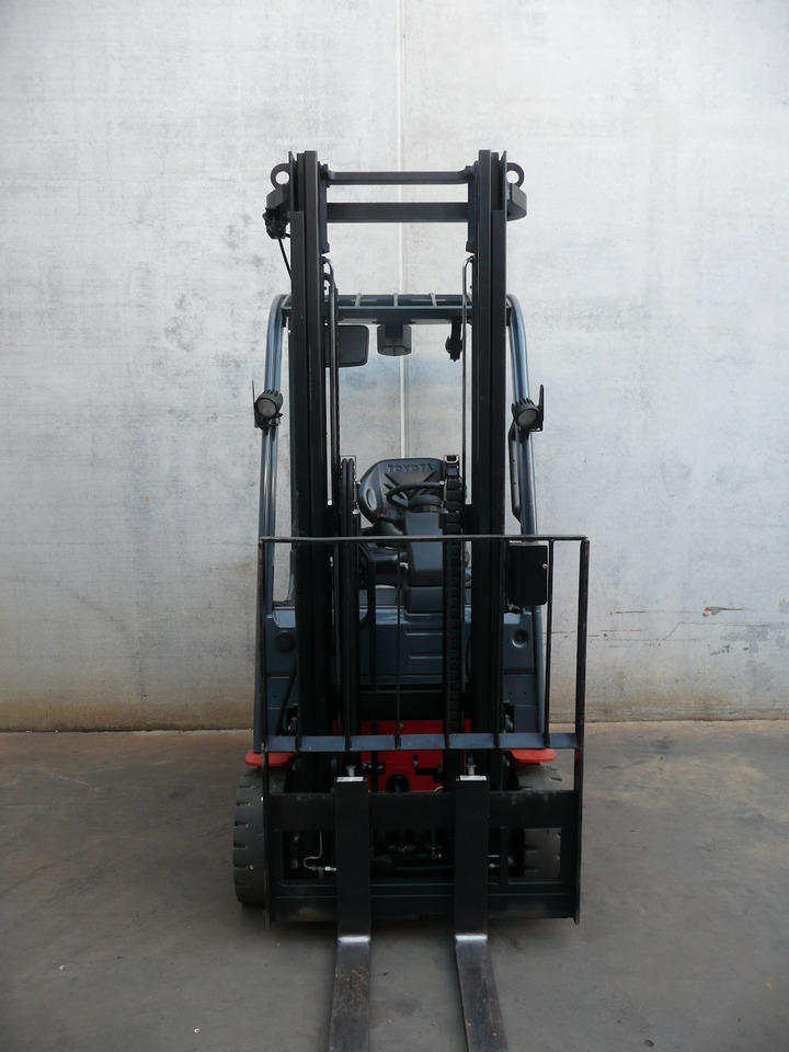 Toyota 8FBE15T - Electric forklift: picture 5 Toyota 8FBE15T - Electric forklift: picture 5