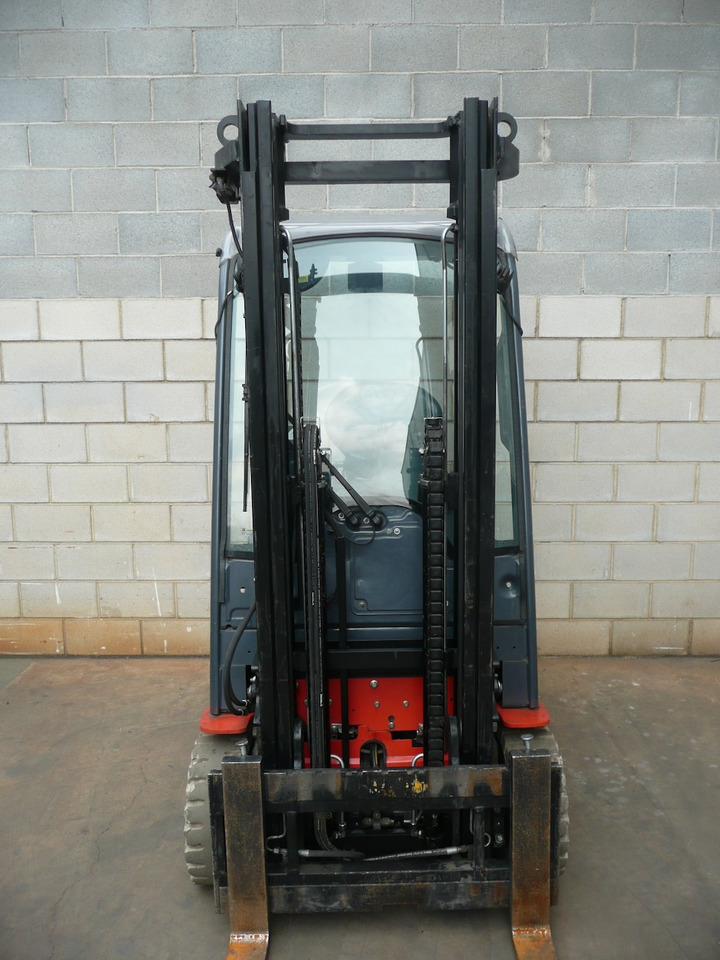 Toyota 8FBE16T - Electric forklift: picture 5 Toyota 8FBE16T - Electric forklift: picture 5