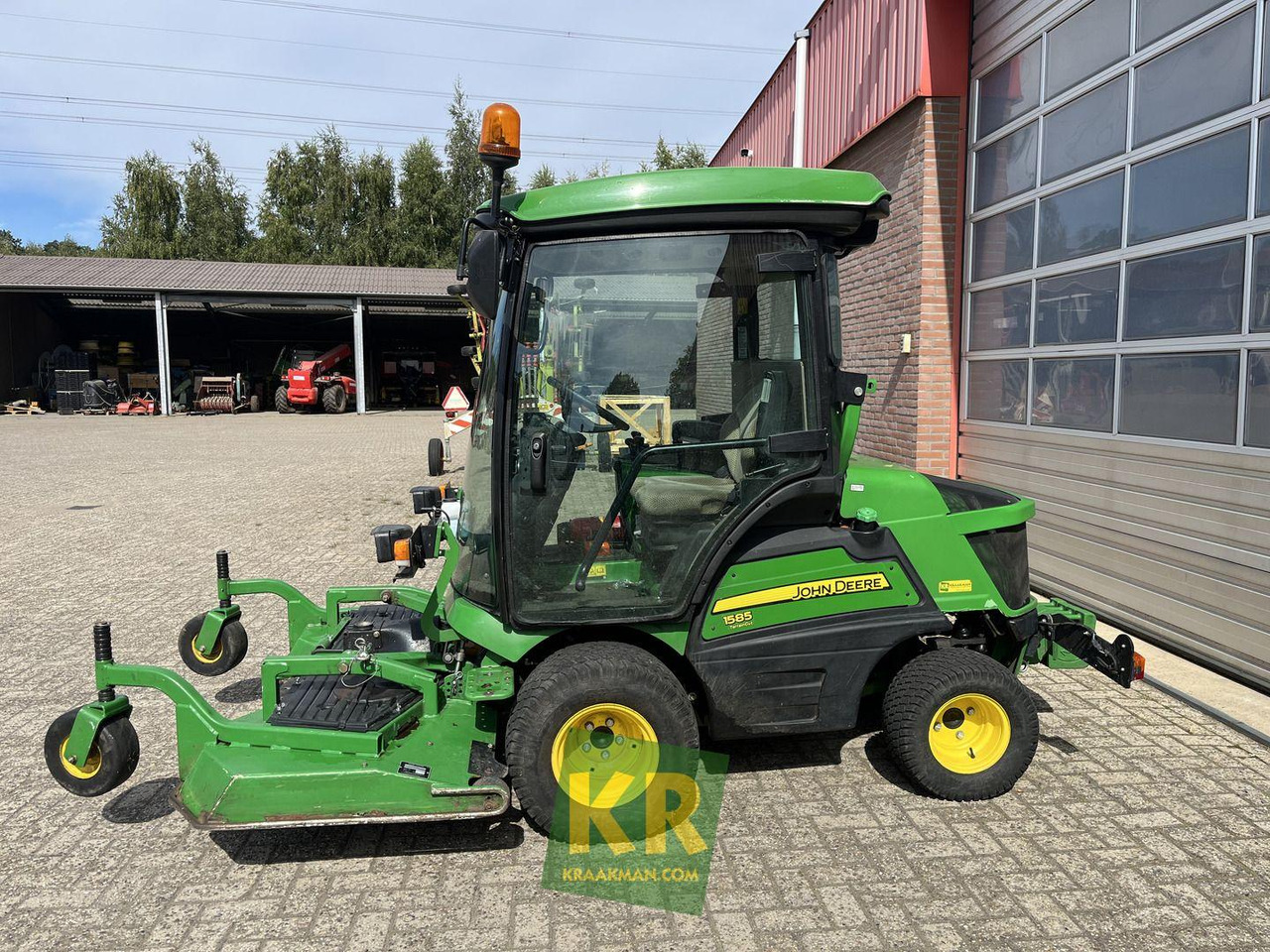 1585 John Deere - Garden mower: picture 4 1585 John Deere - Garden mower: picture 4