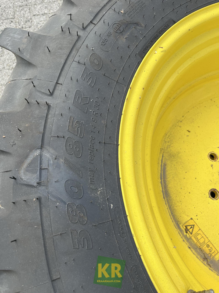 Agribib 380/85R30 Michelin - Wheel and tire package for Agricultural machinery: picture 3 Agribib 380/85R30 Michelin - Wheel and tire package for Agricultural machinery: picture 3