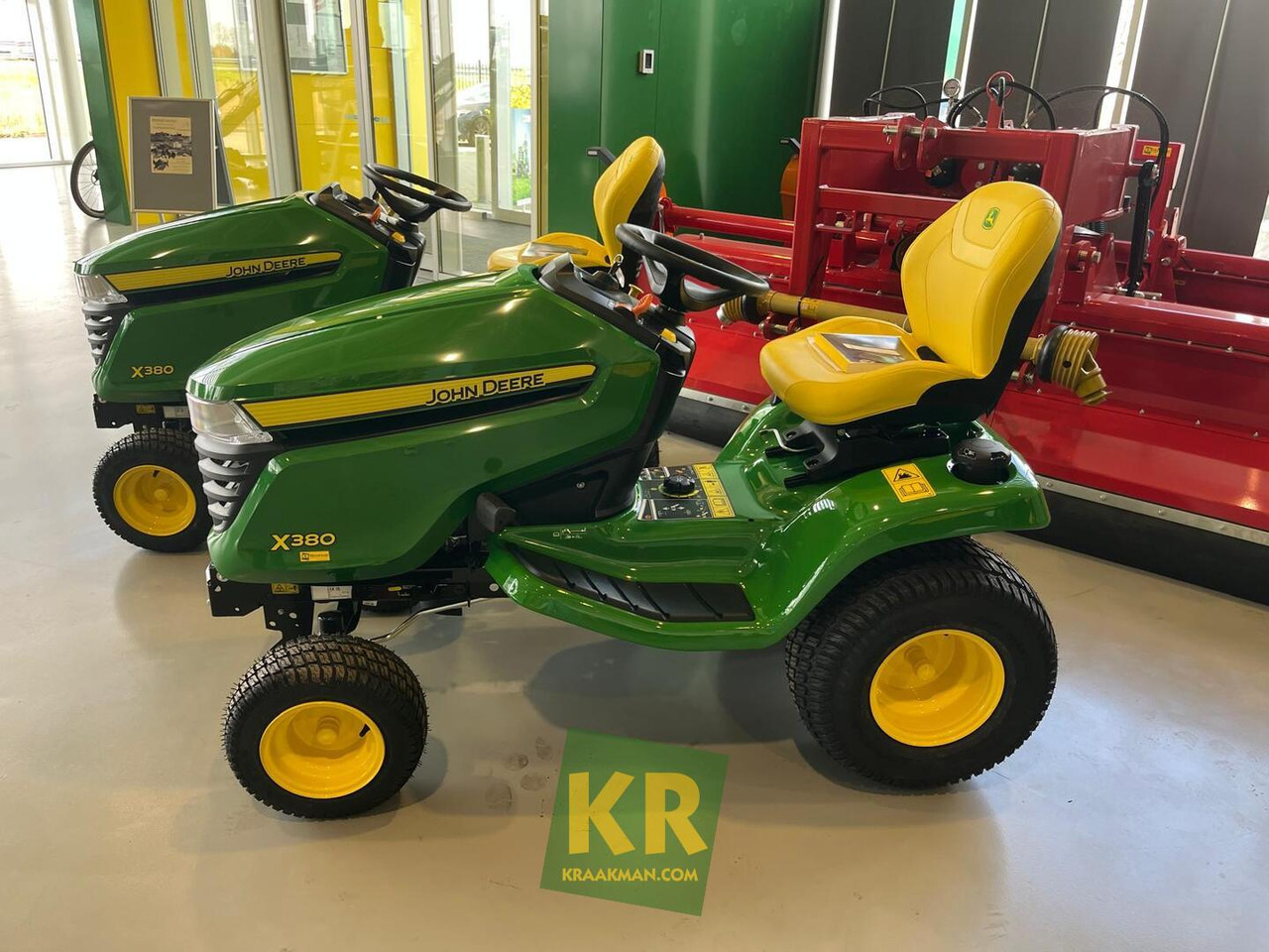 John Deere X380 - Garden mower: picture 4 John Deere X380 - Garden mower: picture 4