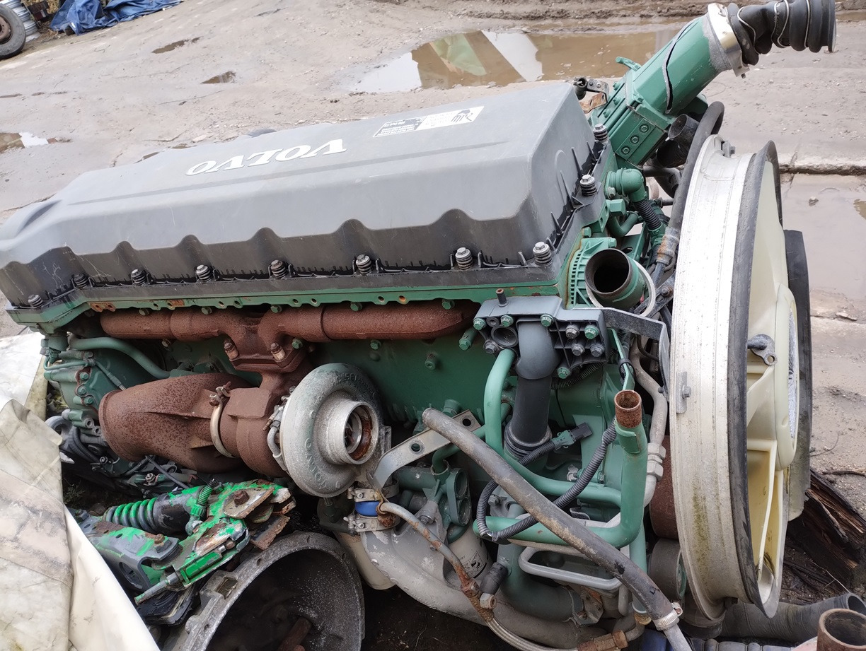 VOLVO FH12 FM12 FL10 FM10 D12A420 D12D380 8500, 8700, 9700, 9900, B12 - Engine and parts for Truck: picture 1 VOLVO FH12 FM12 FL10 FM10 D12A420 D12D380 8500, 8700, 9700, 9900, B12 - Engine and parts for Truck: picture 1