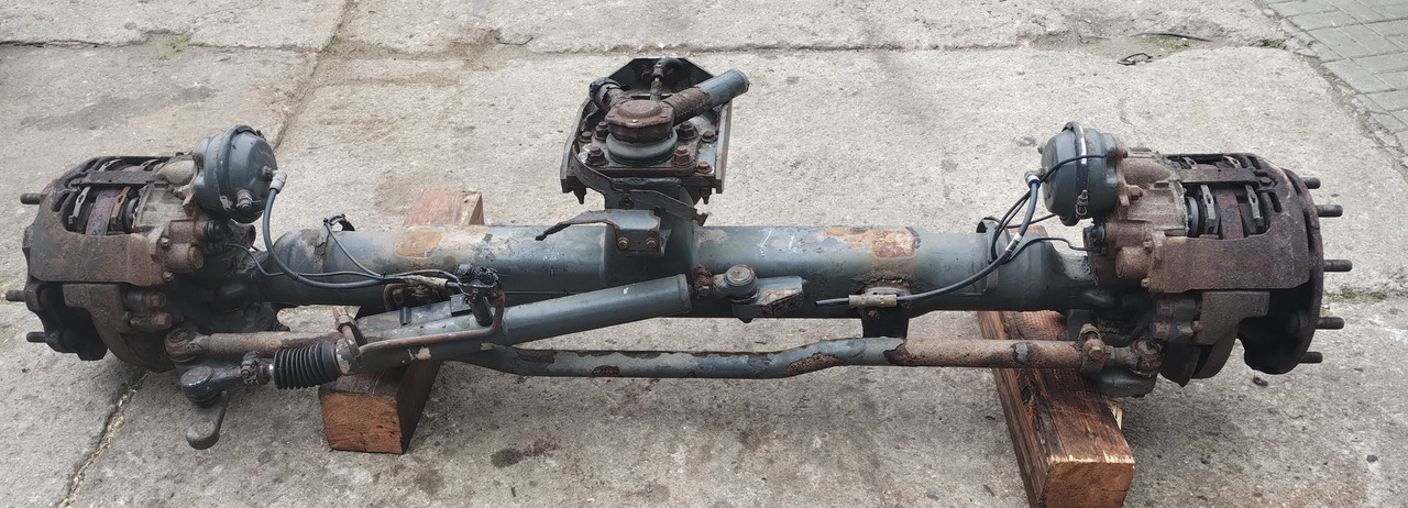 VOLVO OŚ WLECZONA SKRĘTNA VOLVO FM FH 6x2 STEERING TRAILING AXLE - Axle and parts: picture 1 VOLVO OŚ WLECZONA SKRĘTNA VOLVO FM FH 6x2 STEERING TRAILING AXLE - Axle and parts: picture 1