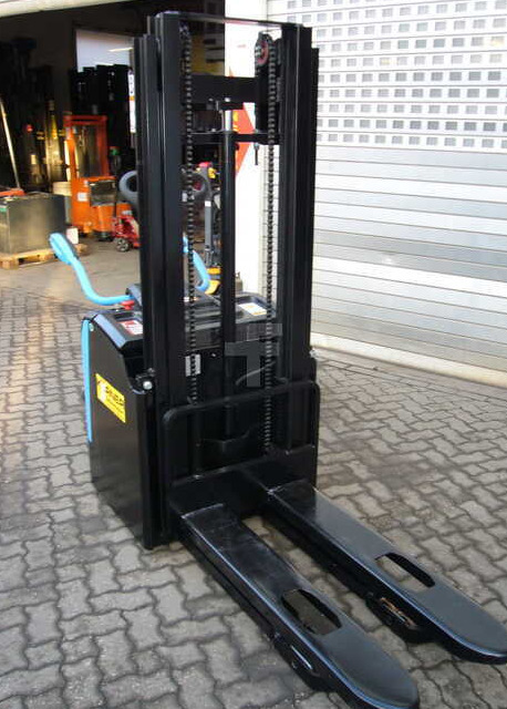 HC (Hangcha) CDD20-AZ3S - Stacker: picture 5 HC (Hangcha) CDD20-AZ3S - Stacker: picture 5