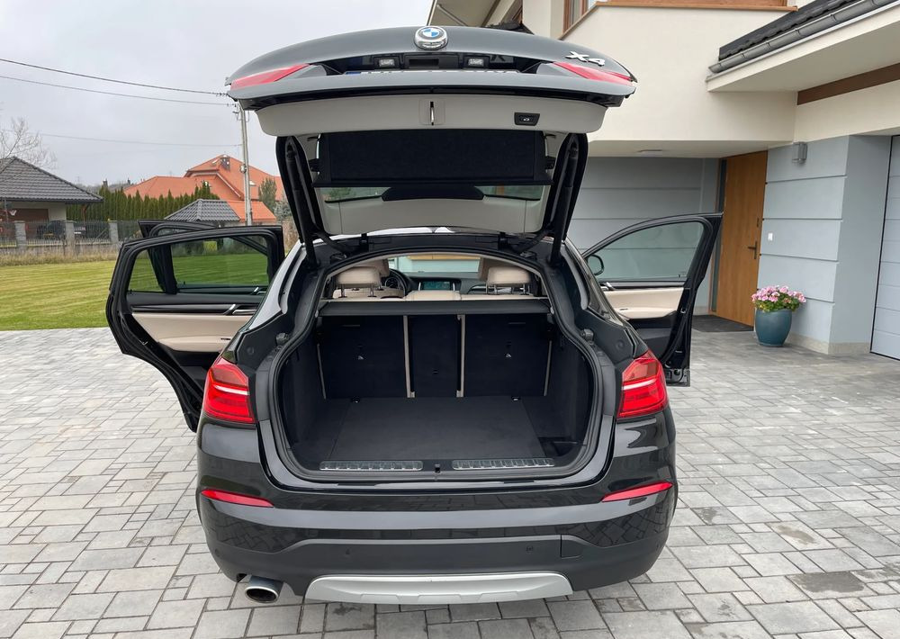 SUV BMW X4 xDrive20d: picture 17