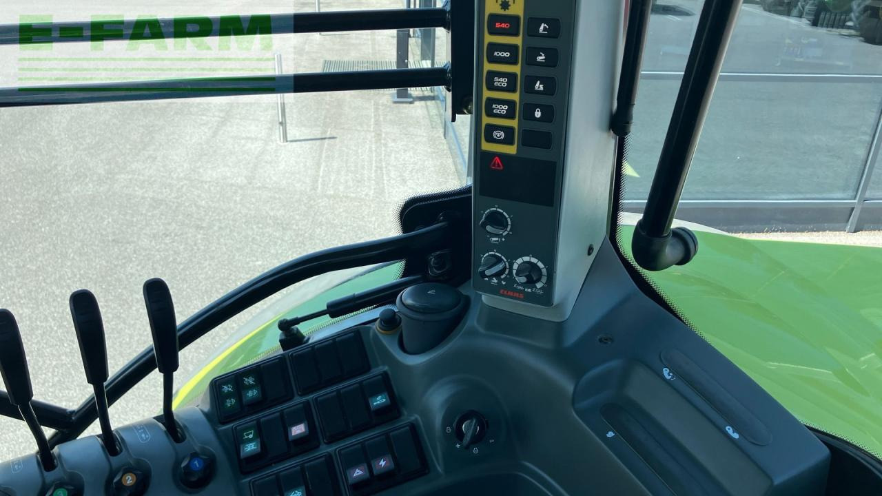 Farm tractor CLAAS ARION 530: picture 21
