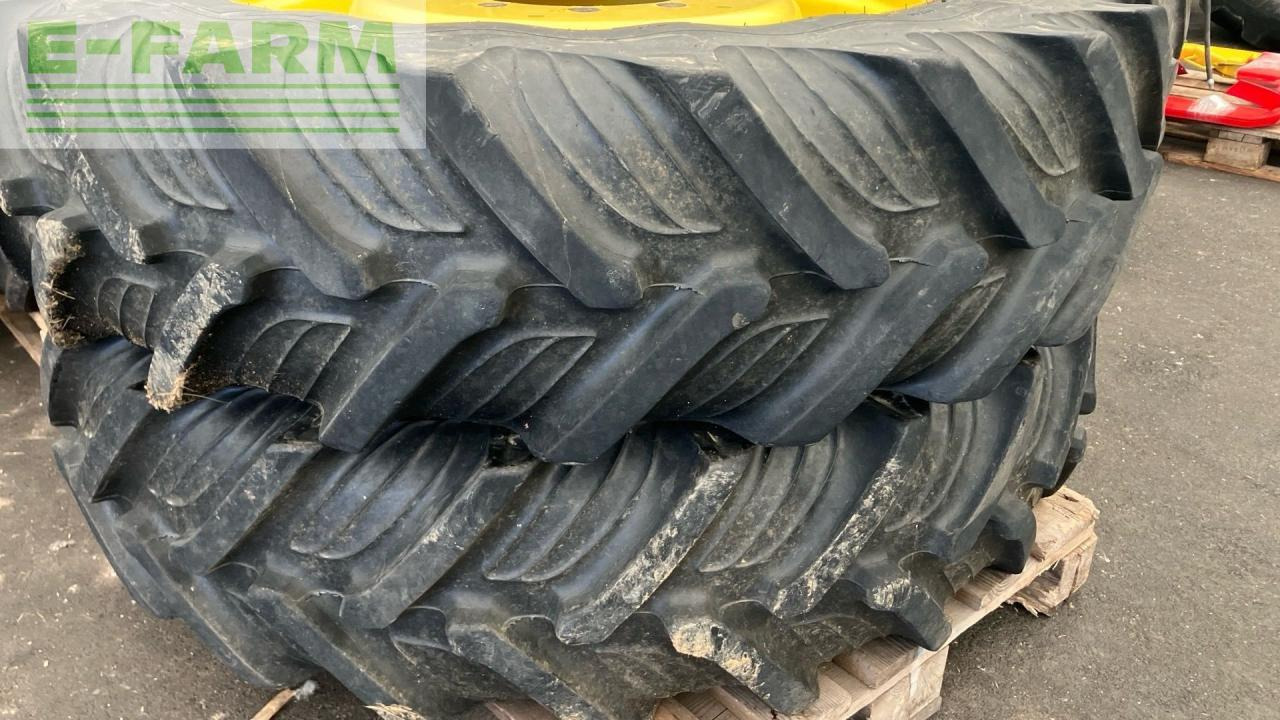 Farm tractor CLAAS ARION 530: picture 30